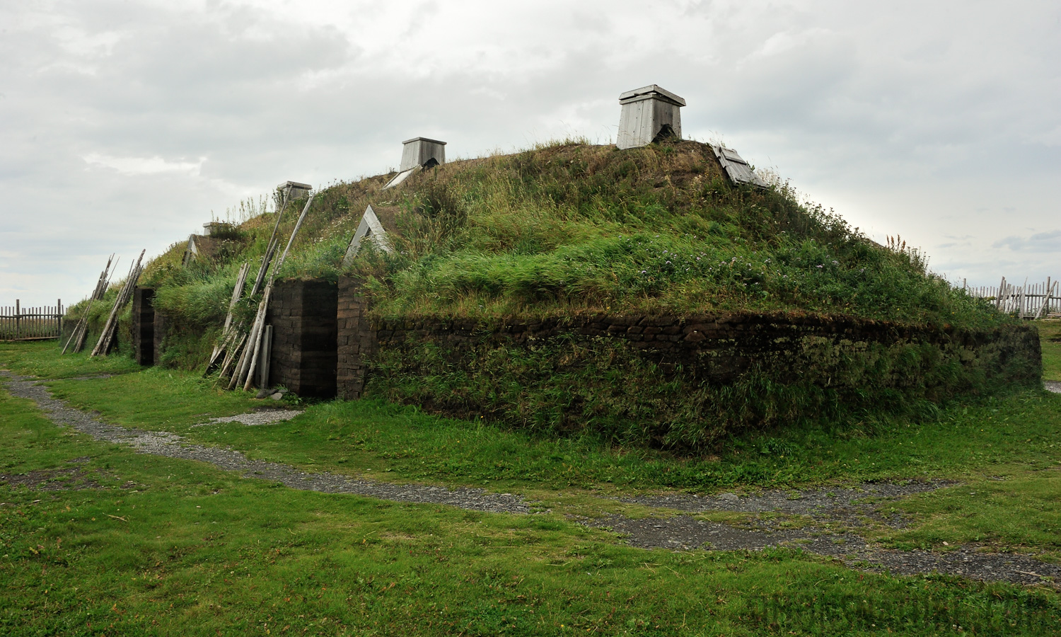 Archaeological evidence of a Norse presence [28 mm, 1/200 sec at f / 18, ISO 1600]